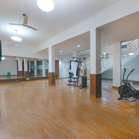 Hotel Exotica Leisure Valley, Гургаон Екстериор снимка