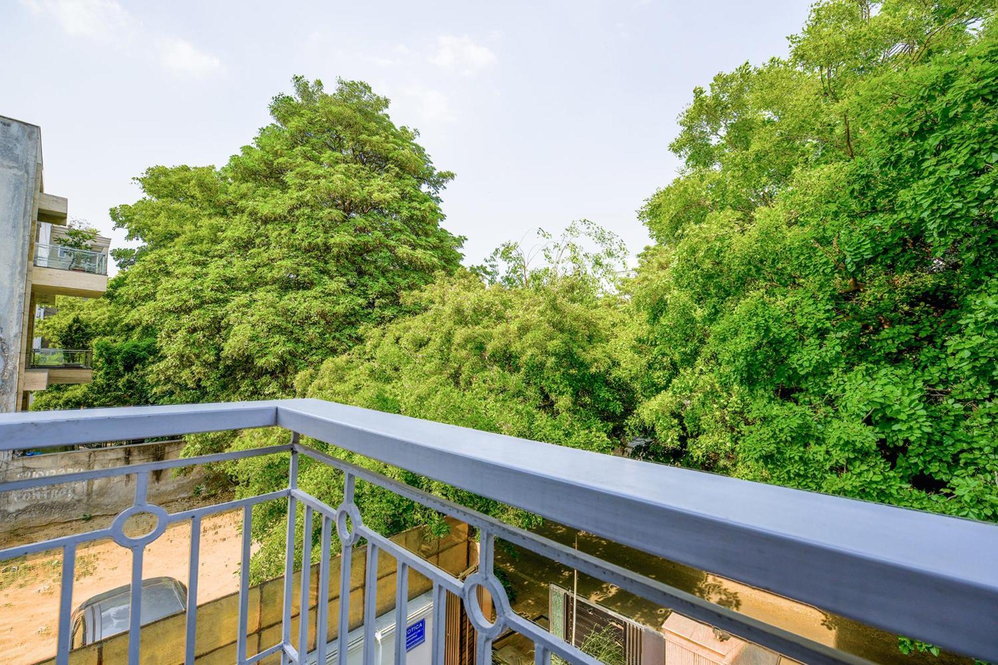 Hotel Exotica Leisure Valley, Гургаон Екстериор снимка