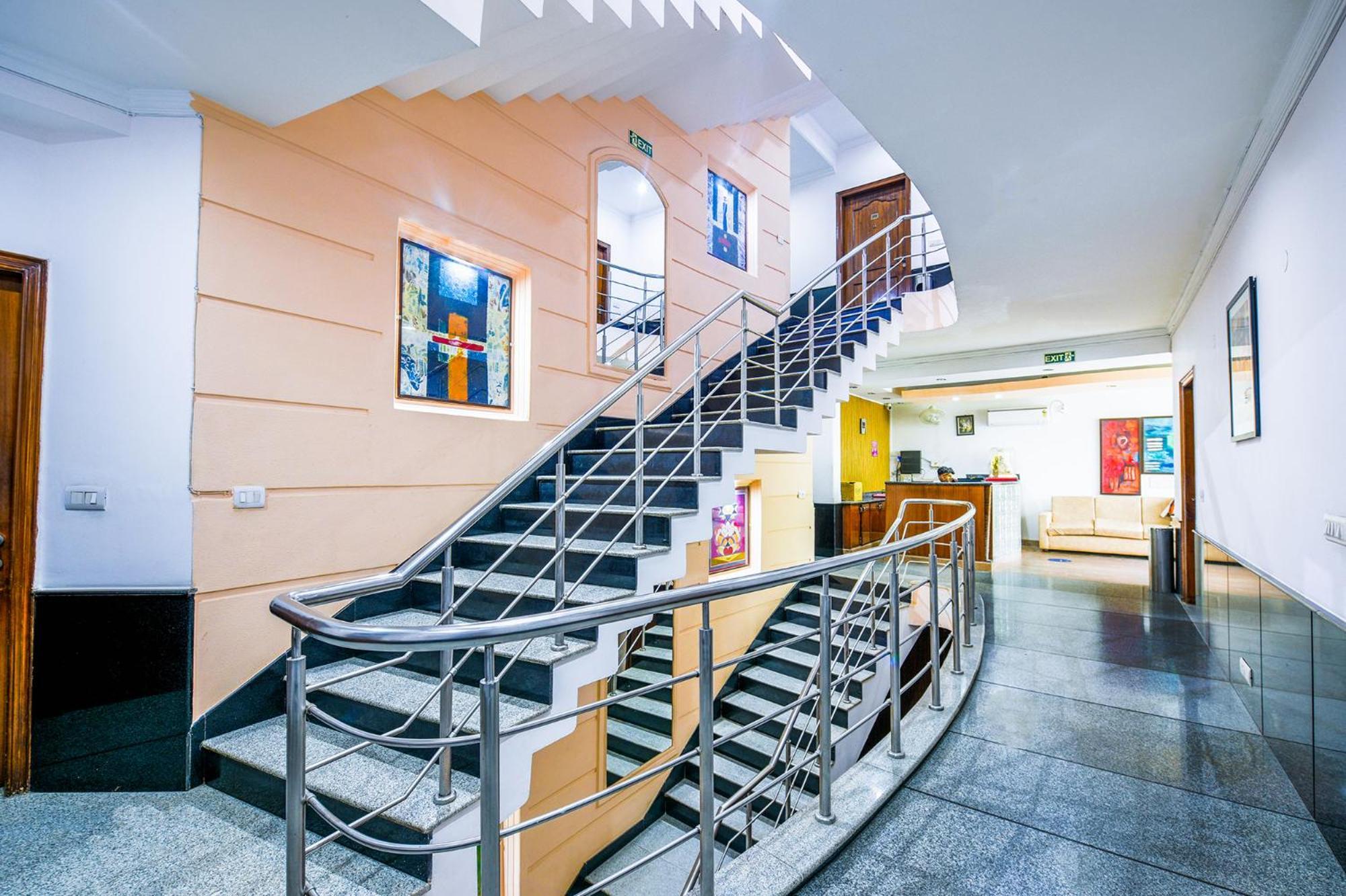 Hotel Exotica Leisure Valley, Гургаон Екстериор снимка