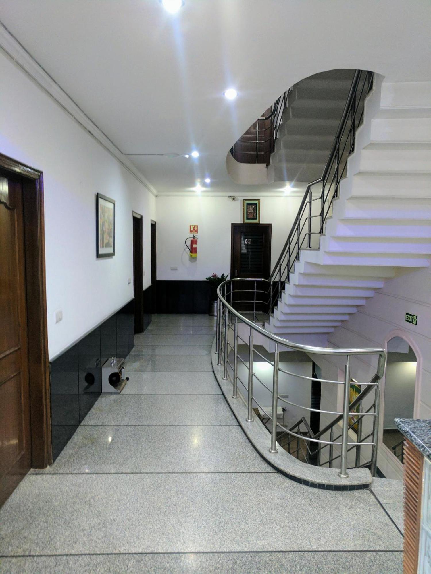 Hotel Exotica Leisure Valley, Гургаон Екстериор снимка